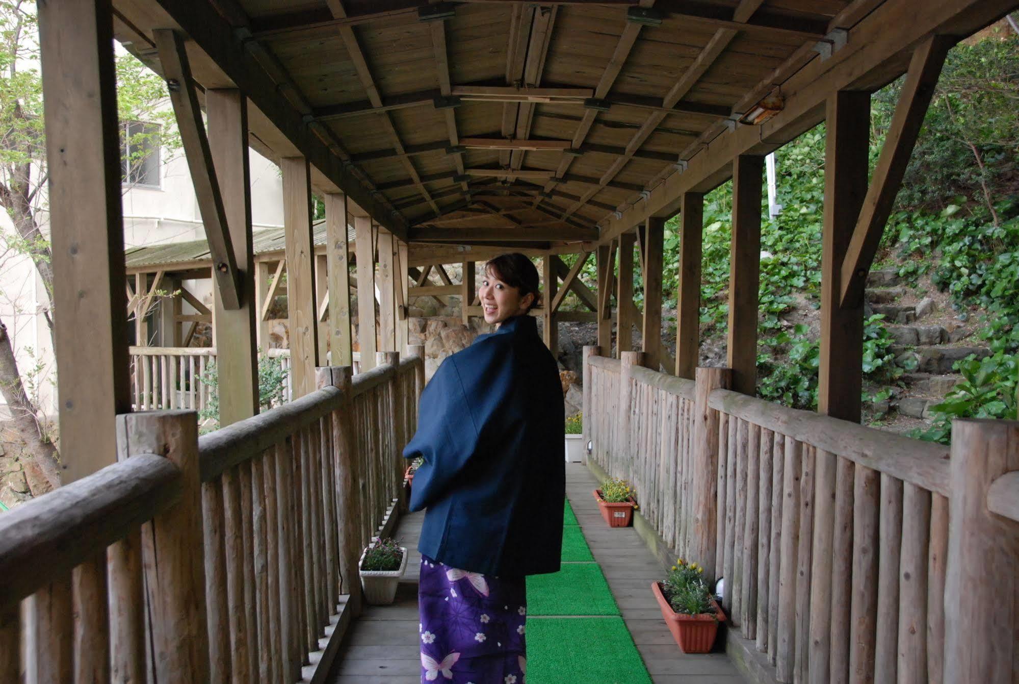 Hotel Hanatemari Shirahama Luaran gambar